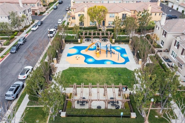 bird's eye view with a residential view