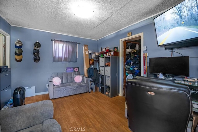2359 Glover Pl, Los Angeles, CA 90031 - home office with wood finished floors and a textured ceiling