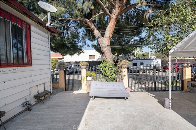 2359 Glover Pl, Los Angeles, CA 90031 - view of patio / terrace with fence and a gate