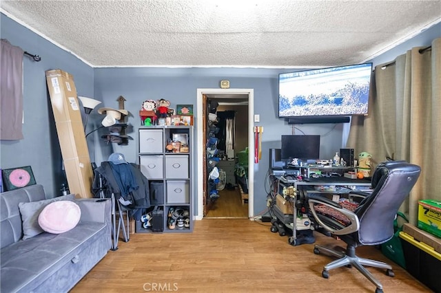 2359 Glover Pl, Los Angeles, CA 90031 - office area featuring wood finished floors and a textured ceiling