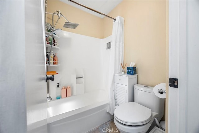 full bath featuring visible vents, shower / bath combination with curtain, and toilet