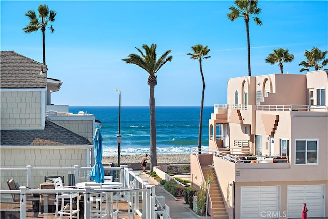 725 Dover Ct, San Diego, CA 92109 - property view of water featuring a beach view