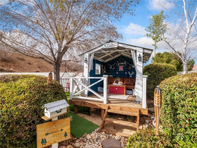 view of outbuilding