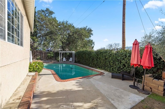 3104 Altura Ave, La Crescenta, CA 91214 - view of pool featuring a fenced backyard and a patio area