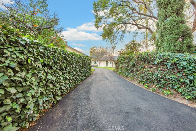 17520 Kingsbury St, Granada Hills, CA 91344 - photo 25