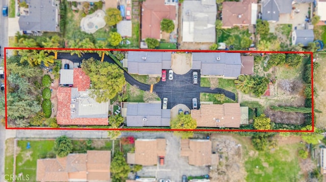 bird's eye view with a residential view