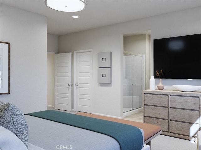 bedroom featuring recessed lighting and a closet