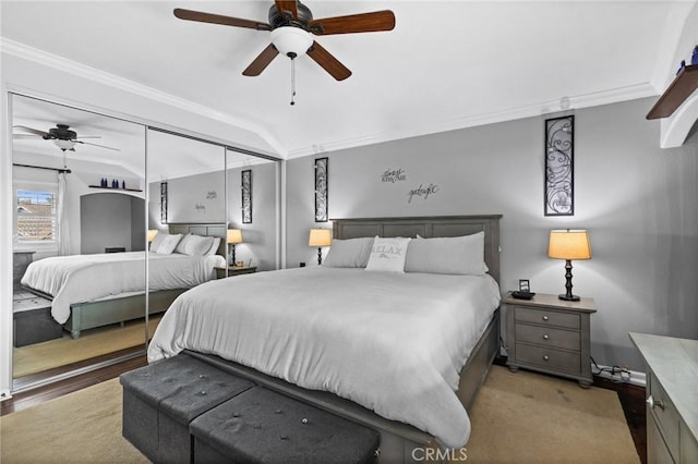 bedroom with crown molding and ceiling fan