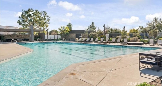 114 Source, Irvine, CA 92618 - community pool with a patio