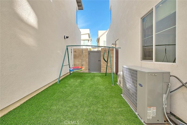114 Source, Irvine, CA 92618 - view of yard