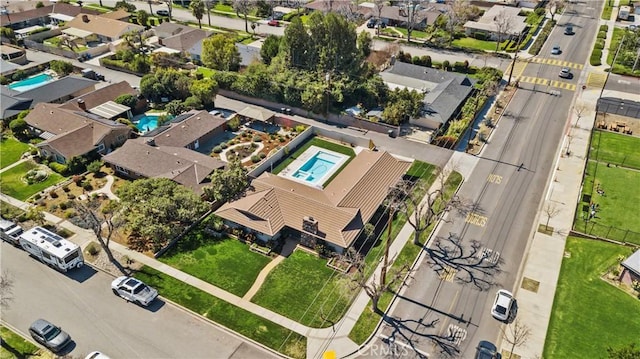 birds eye view of property featuring a residential view