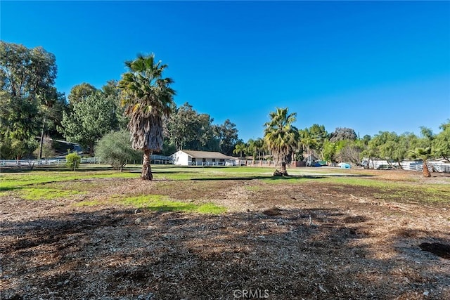 Listing photo 3 for 5546 Paradise Valley Rd, Hidden Hills CA 91302