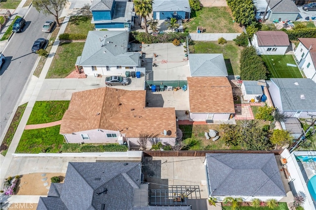 birds eye view of property featuring a residential view