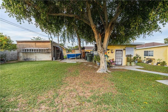 view of yard with a patio