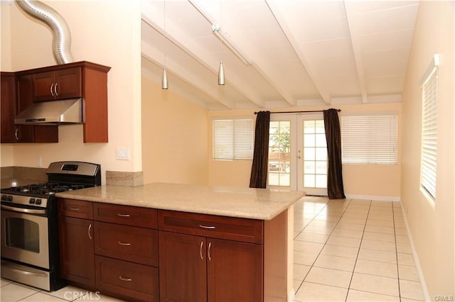 kitchen featuring lofted ceiling with beams, stainless steel gas stove, light tile patterned flooring, a peninsula, and under cabinet range hood