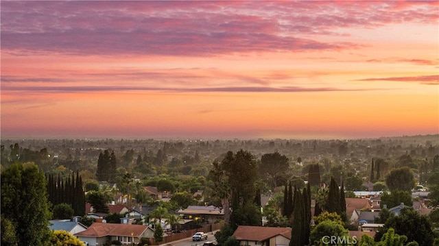 view of aerial view at dusk