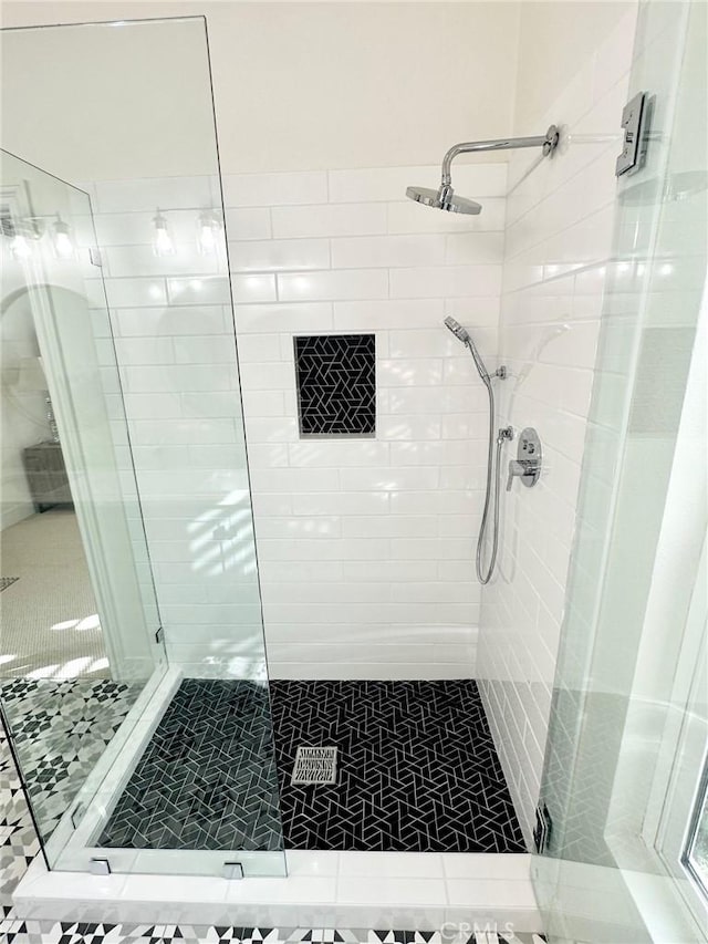 37211 Jerome Ln, Murrieta, CA 92562 - full bath featuring a shower stall