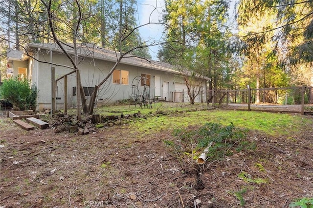 6356 Hidden Lake Ln, Magalia, CA 95954 - exterior space featuring stucco siding and fence