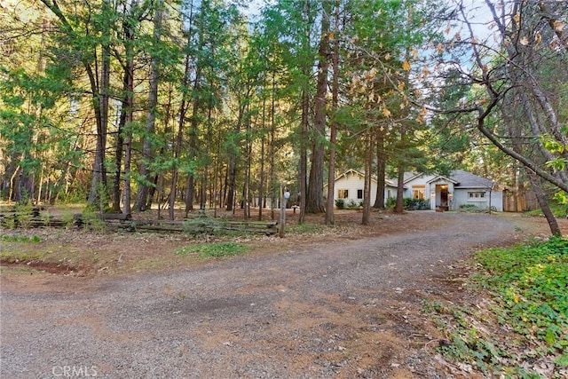 view of front of house with driveway