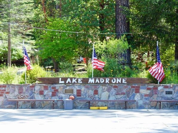 20 Meadow Ln, Berry Creek, CA 95916