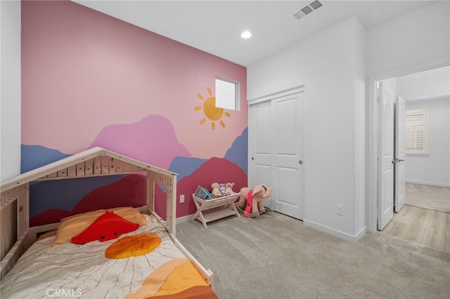 bedroom featuring recessed lighting, carpet flooring, visible vents, and baseboards