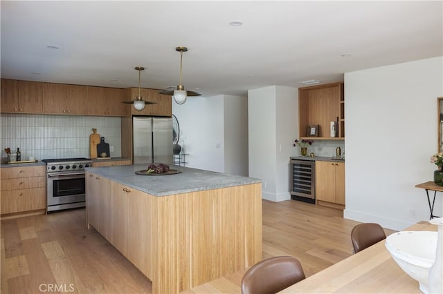 kitchen with beverage cooler, tasteful backsplash, stainless steel appliances, light wood-style floors, and open shelves