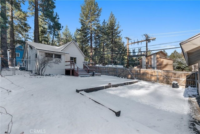 1131 Apple Ave, Wrightwood, CA 92397 - snowy yard with a fenced backyard