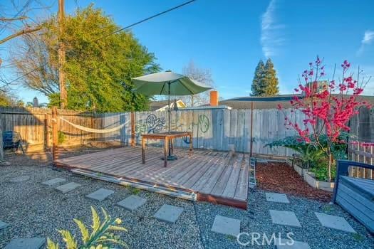 exterior space featuring a fenced backyard