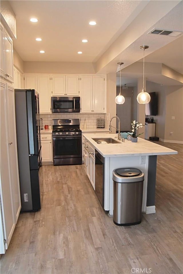 12884 Caesar Ln, Victorville, CA 92392 - photo 9