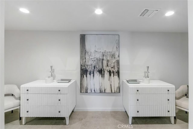 1310 E Ocean Blvd Unit 14, Long Beach, CA 90802 - bathroom with recessed lighting and baseboards
