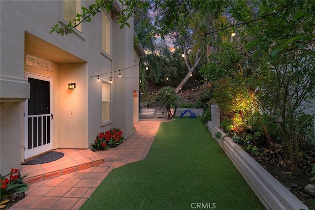 view of yard with a patio area