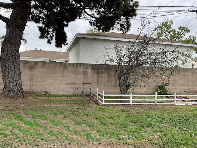 7844 Gainford St, Downey, CA 90240 - view of fenced backyard