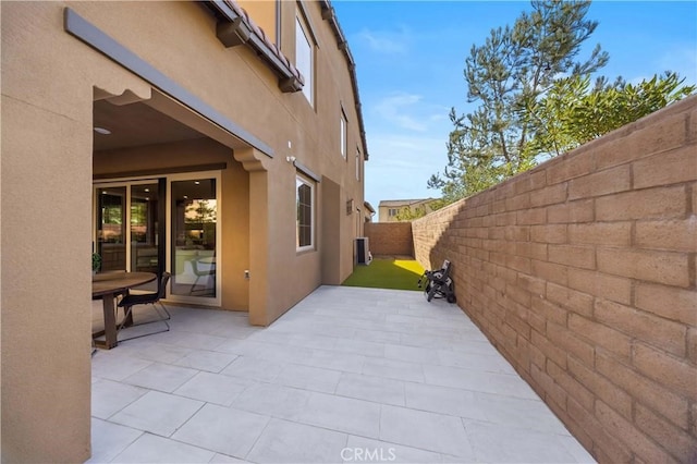 view of patio featuring a fenced backyard