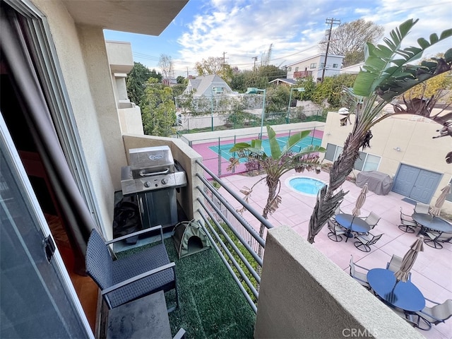 balcony with a grill