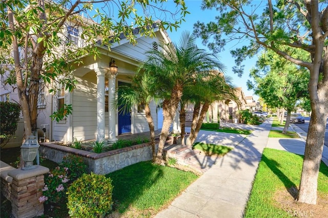 view of front of house