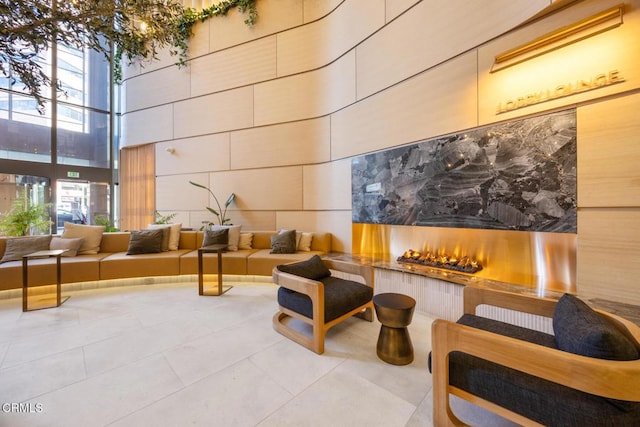 1100 Wilshire Blvd Unit 1808, Los Angeles, CA 90017 - lobby featuring a towering ceiling