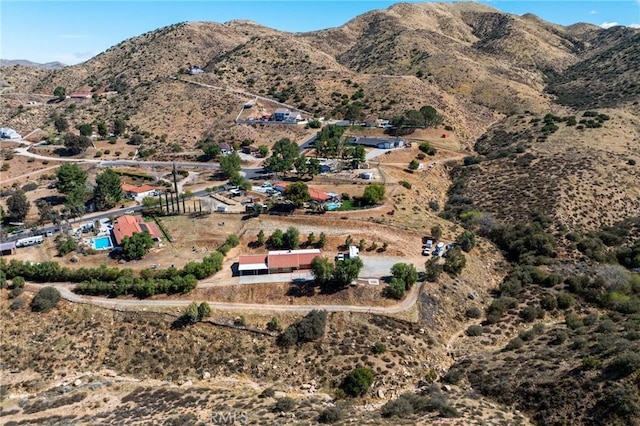 bird's eye view with a mountain view