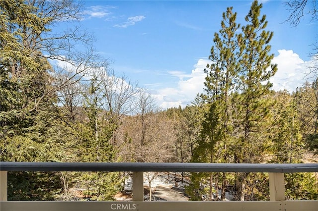 27008 Everest Rd, Lake Arrowhead, CA 92352 - balcony with a wooded view