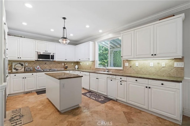 29123 Black Pine Way, Saugus, CA 91390 - photo 6