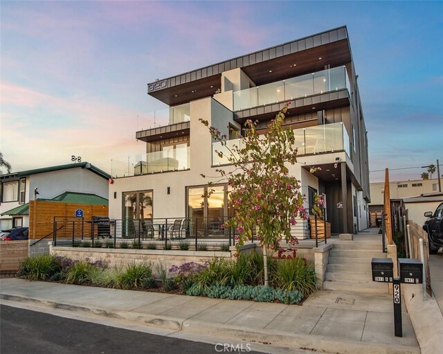 exterior space featuring stucco siding