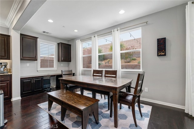 dining room featuring dark wood-style floors, recessed lighting, visible vents, and baseboards