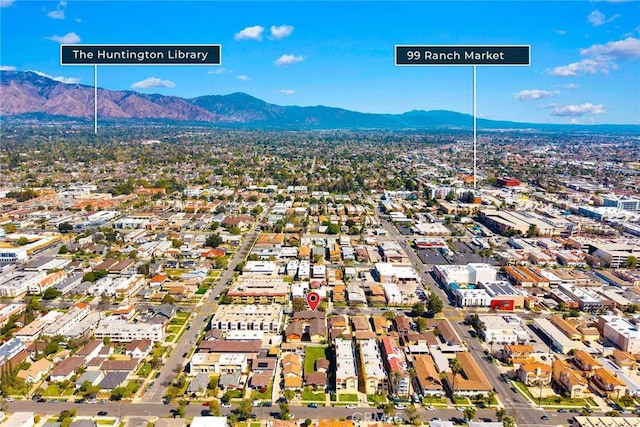 bird's eye view with a mountain view