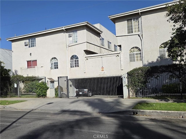 9146 Tobias Ave Unit 3, Panorama City, CA 91402 - view of property with concrete driveway