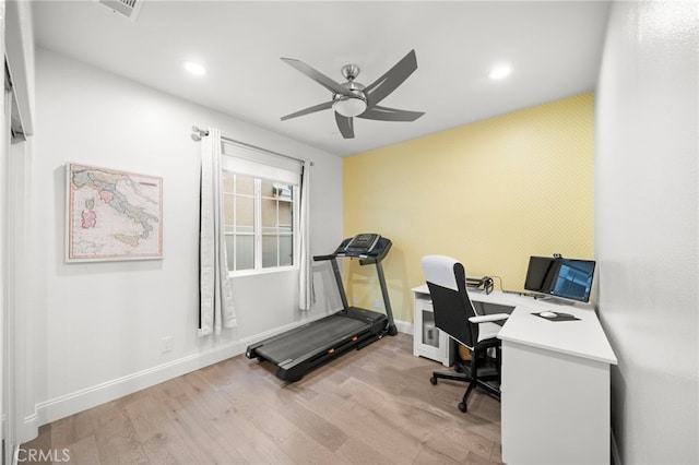 office space featuring ceiling fan, recessed lighting, wood finished floors, and baseboards