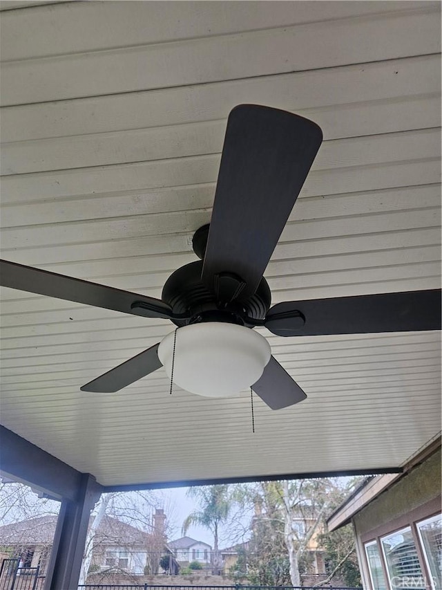 details featuring ceiling fan