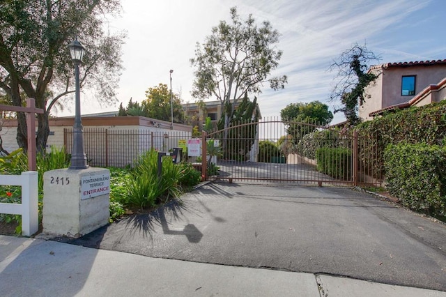 2475 Jefferson, Carlsbad, CA 92008 - view of gate