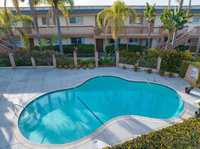 2475 Jefferson, Carlsbad, CA 92008 - community pool with a patio