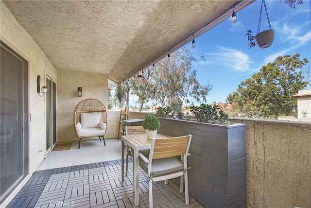 balcony with a sunroom