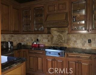 bar with decorative backsplash