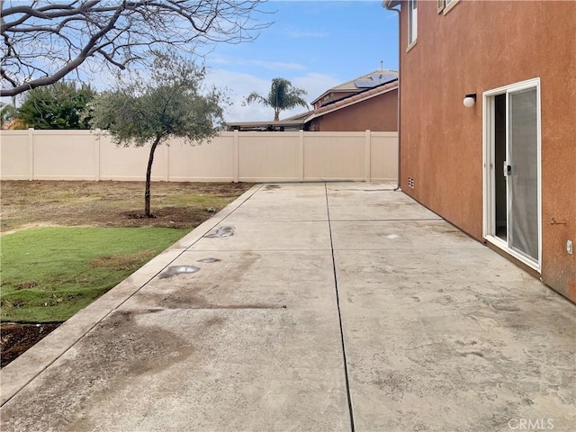 3434 Presidio Ln, Perris, CA 92570 - view of patio featuring a fenced backyard